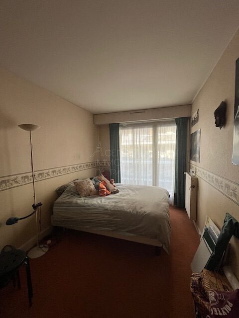 Apartment in Violet Commerce, Paris 15e Arrondissement, Paris 4 - 18124705