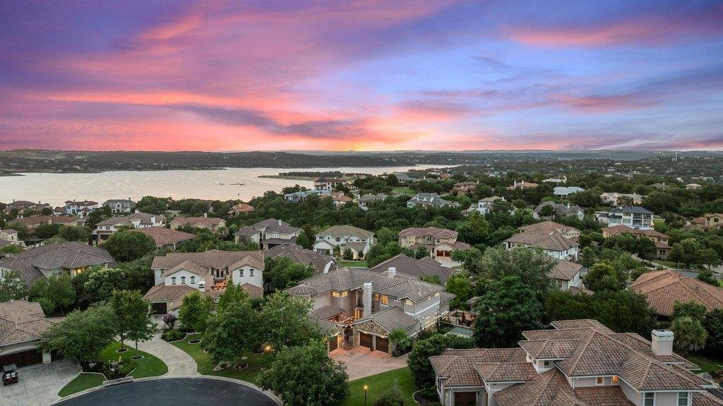 House in The Hills, Texas, United States 5 - 18158514