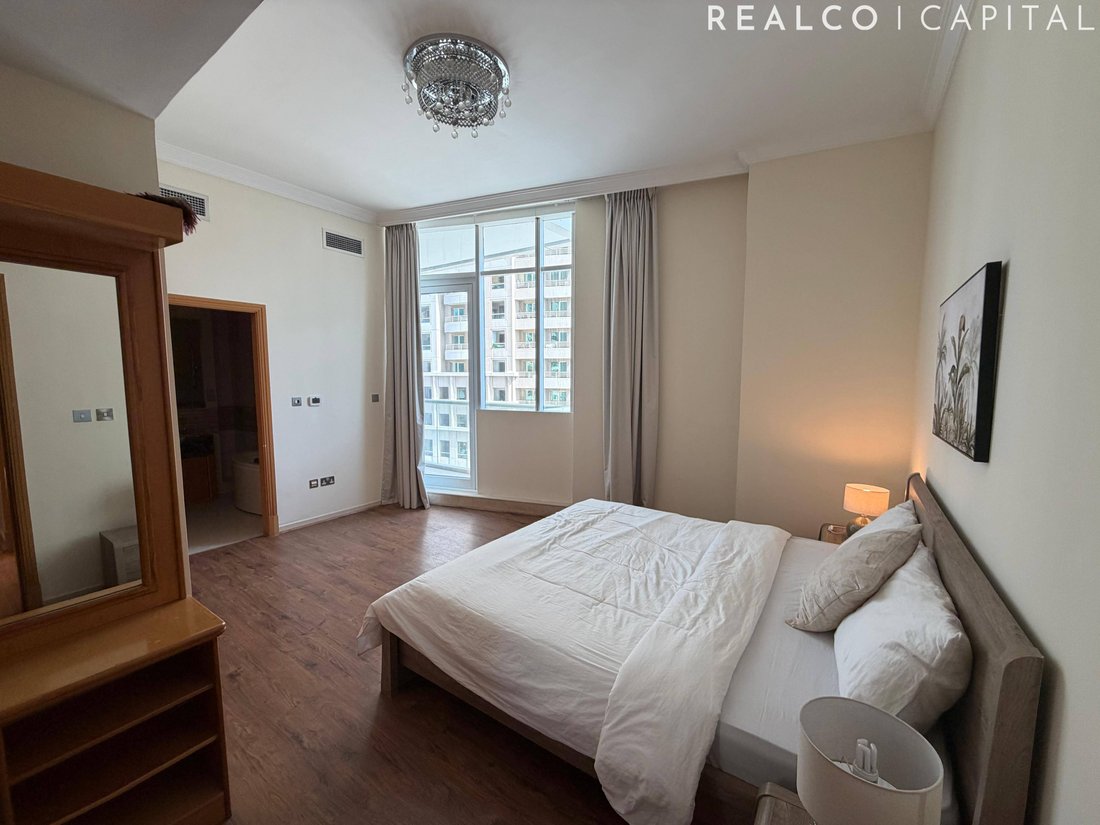 Apartment in Dubai, United Arab Emirates 1 - 18155185