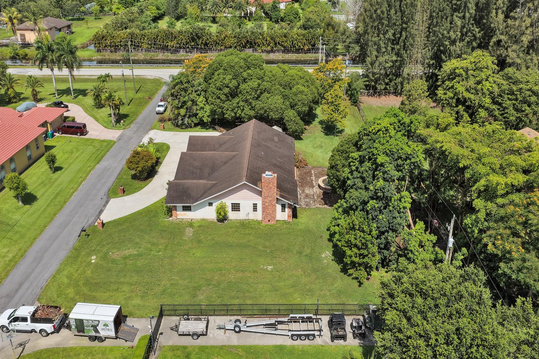House in Southwest Ranches, Florida, United States 4 - 18159556