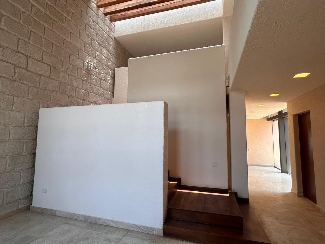 House in San Luis Potosí, San Luis Potosi, Mexico 2 - 15655236