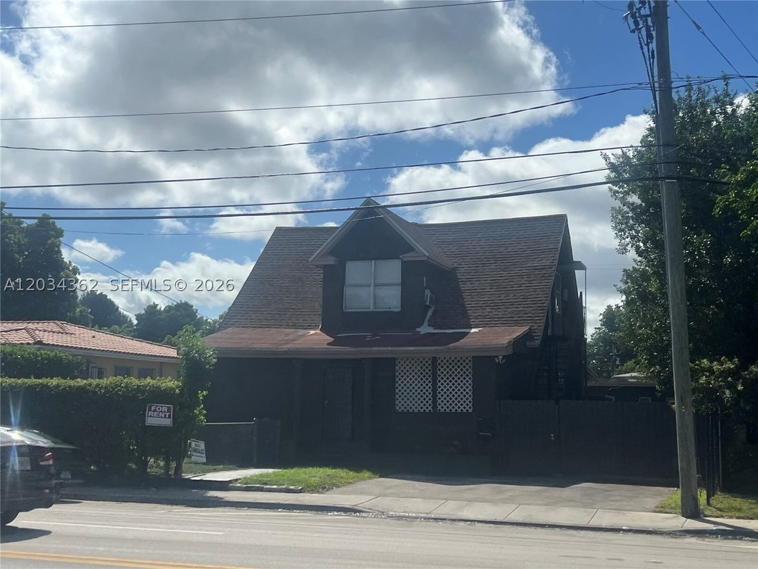 Miami, Florida, United States 2 - 18155543
