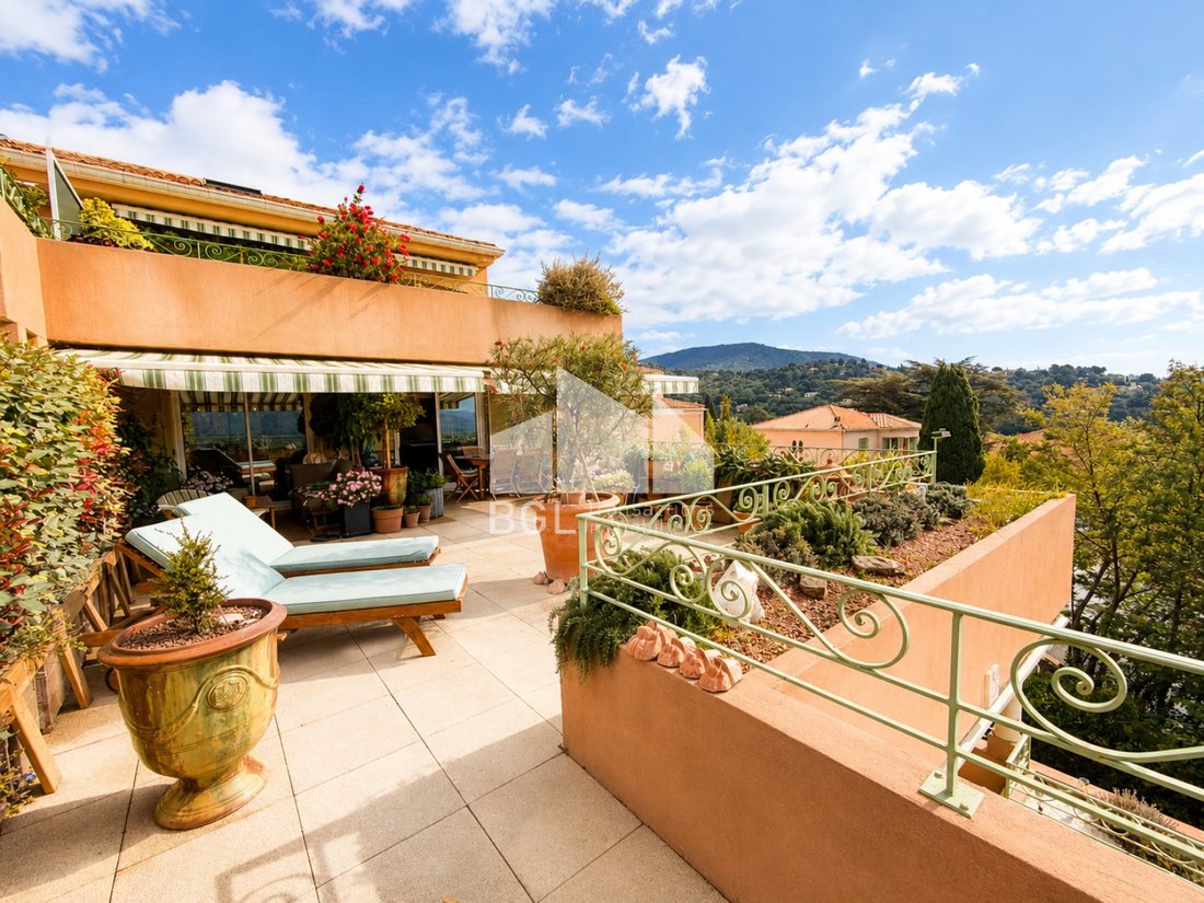 Apartment in Nord Est, Bormes-les-Mimosas, France 2 - 17774226