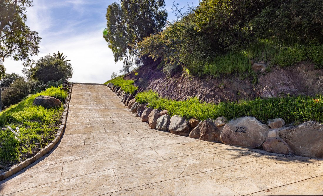 Land in Montecito, California, United States 3 - 18161537