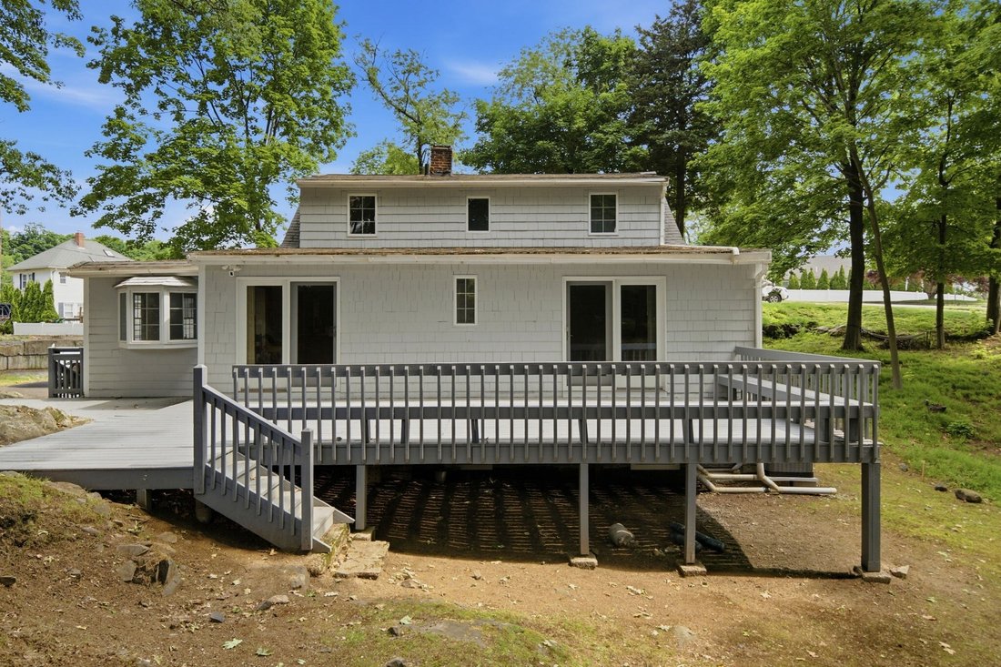 House in Stoneham, Massachusetts, United States 3 - 18154022