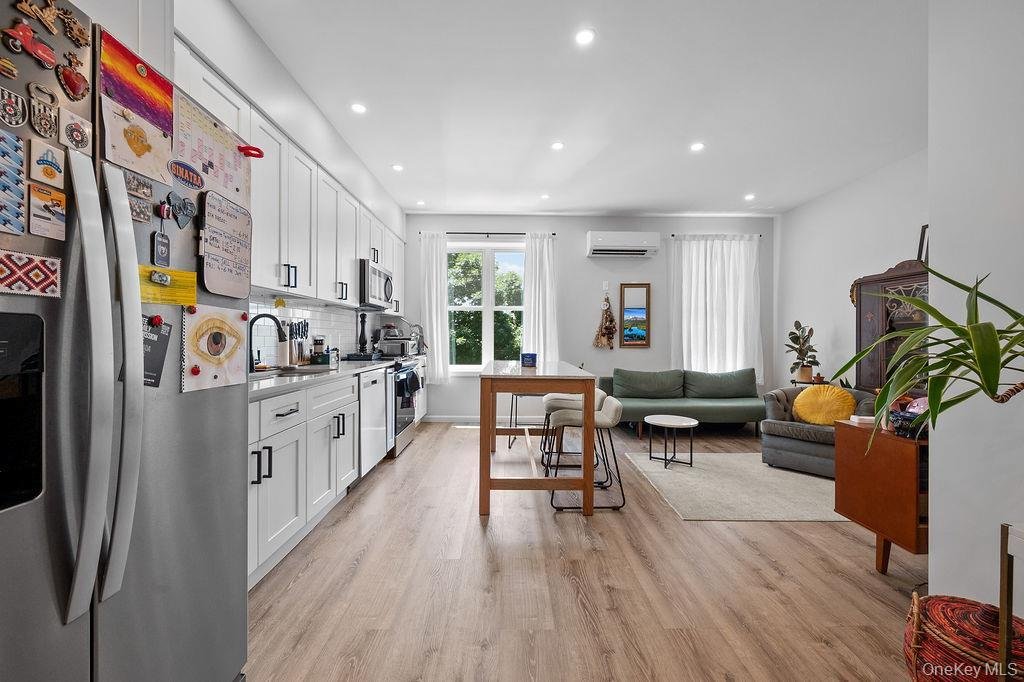 House in New York, New York, United States 4 - 18155436