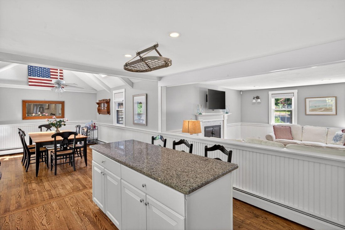 House in Harwich, Massachusetts, United States 4 - 18154078