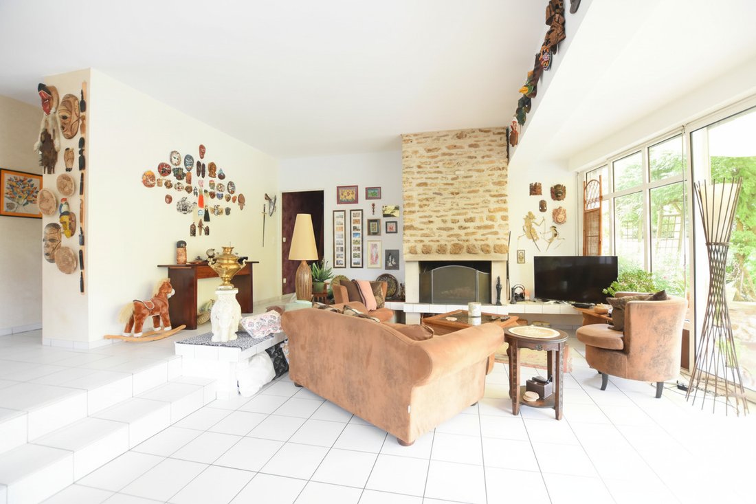 Maison à Les Essarts-le-Roi, Île-de-France, France 5 - 18155931