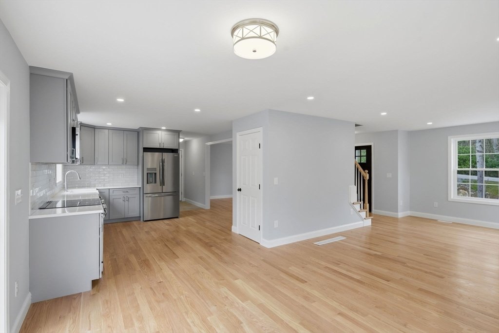 House in Hopkinton, Rhode Island, United States 5 - 17859479
