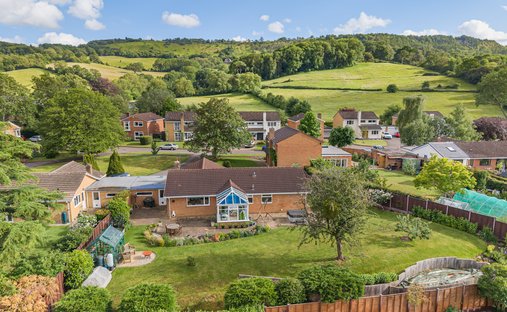 Bungalow in Charlton Kings, England 1