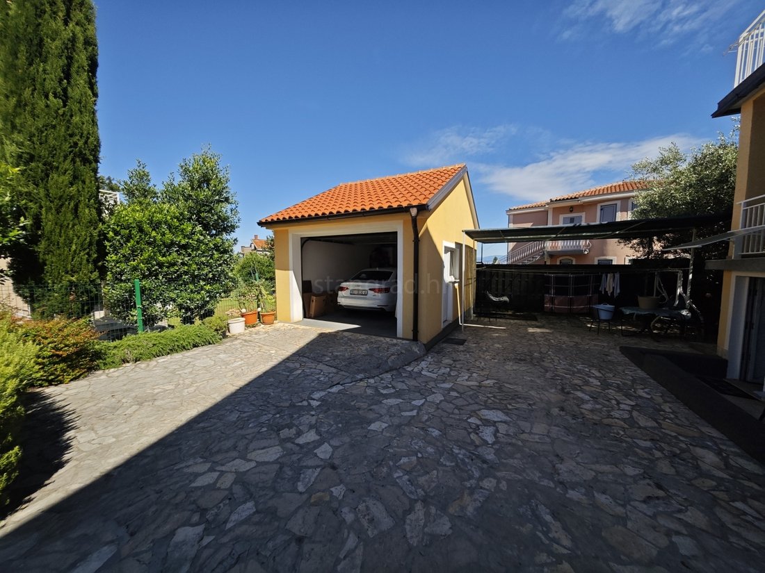 House in Malinska, Primorje-Gorski Kotar County, Croatia 5 - 18160420