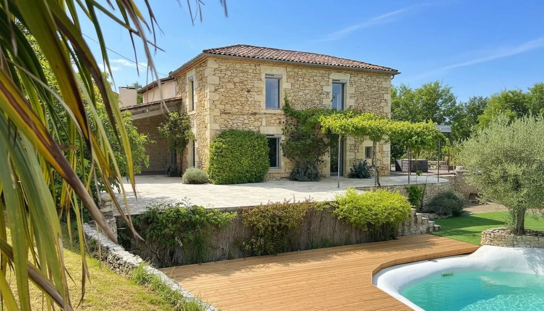 House in Saint-Germain-de-Grave, Nouvelle-Aquitaine, France 2 - 18158217