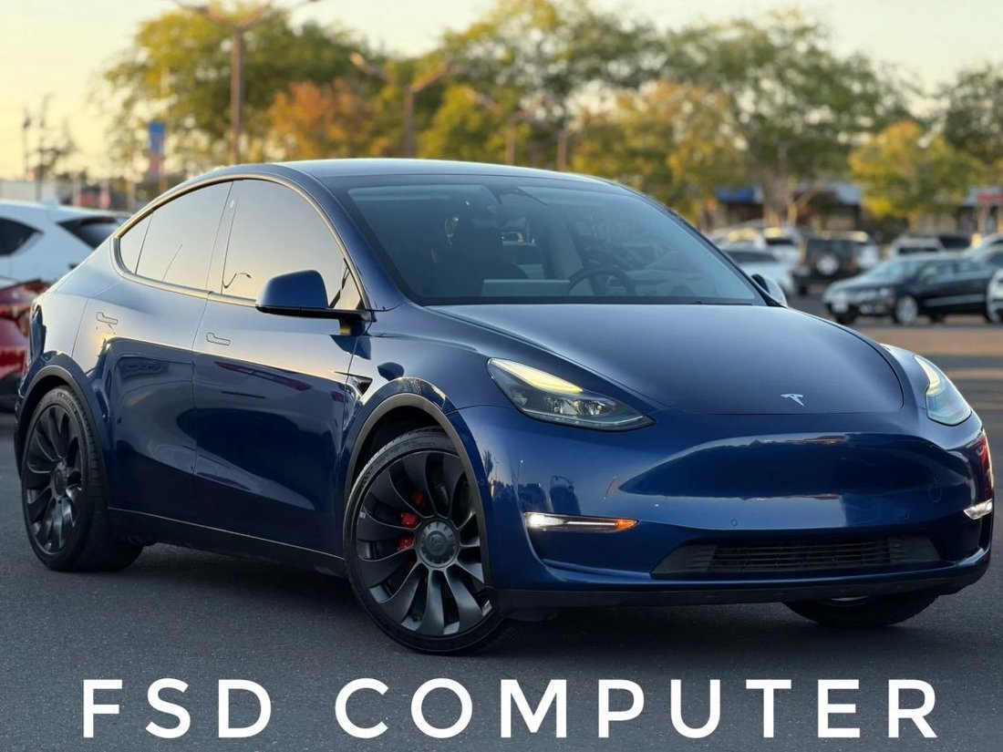 Suv in Sacramento, CA, United States 3 - 18170365