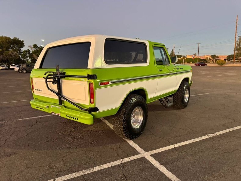 Suv in Glendale, United States 4 - 18162449