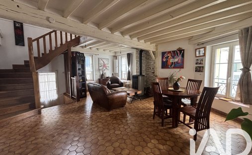 House in Sud, Triel-sur-Seine, France 1