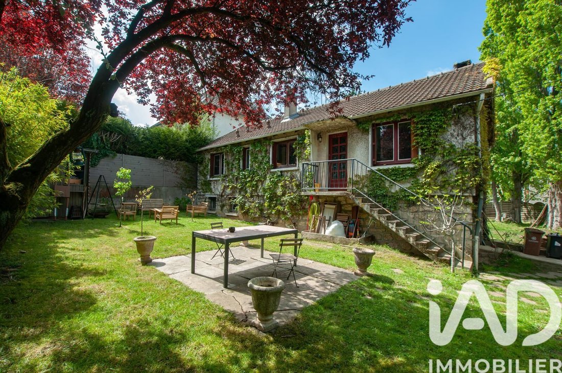 House in La Châtaigneraie-La Feuillaume Sud, La Celle-Saint-Cloud, France 1 - 18169493