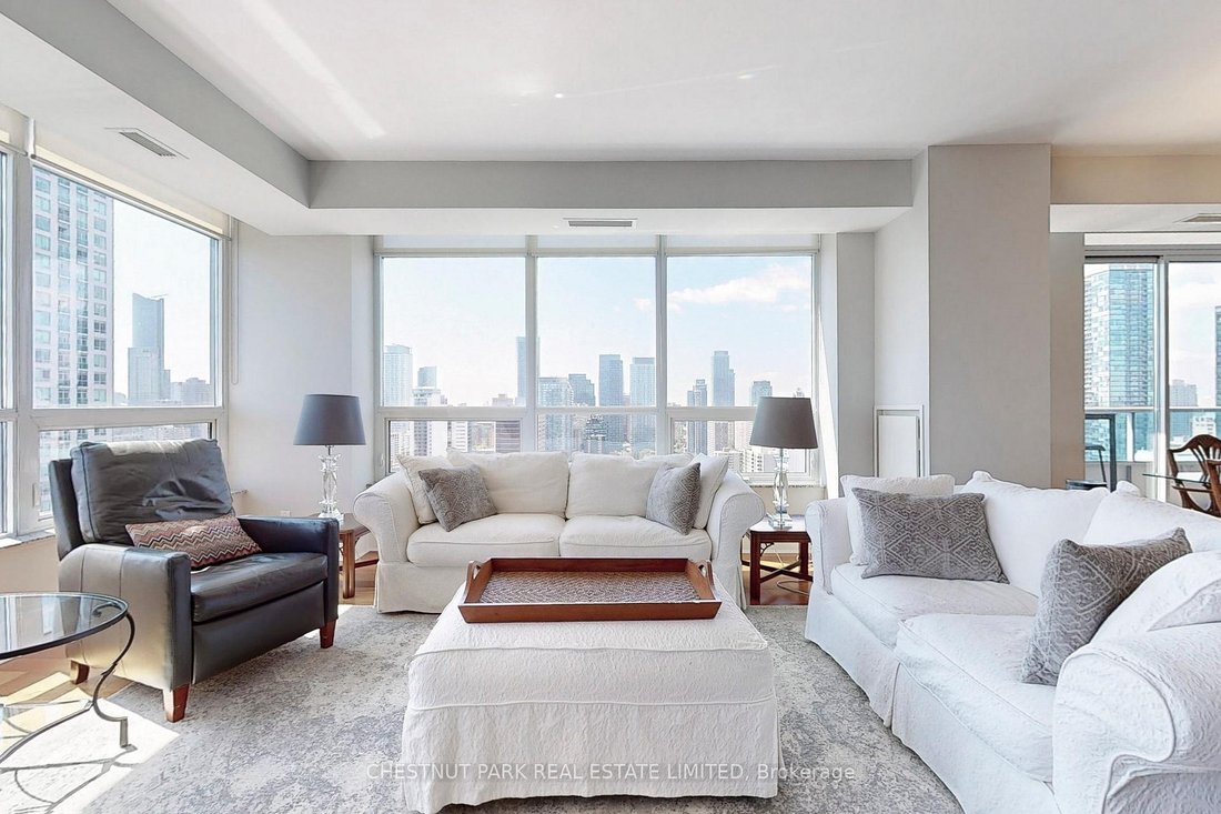 Apartment in Toronto, Ontario, Canada 2 - 18156757