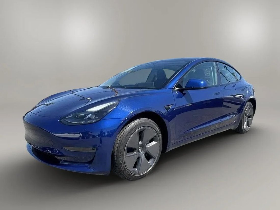 Sedan in Riverside, CA, United States 2 - 18170343