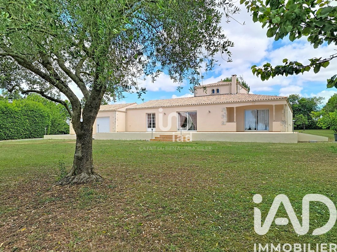 House in Montroy, Nouvelle-Aquitaine, France 4 - 18167743