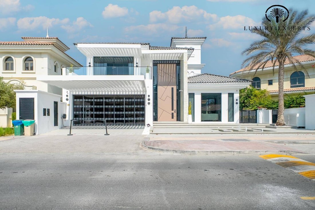 Villa in Palm Jumeirah, Dubai, United Arab Emirates 2 - 18155505