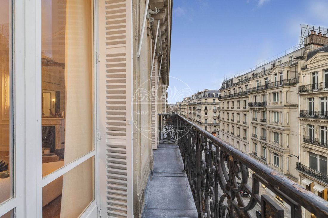 Apartment in Palais Royal, Paris 1er Arrondissement, Paris 4 - 18155950