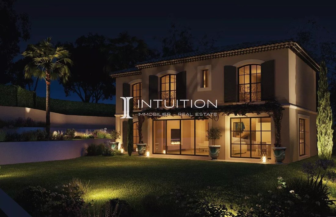 Land in Mougins, Provence-Alpes-Côte d'Azur, France 5 - 17568649