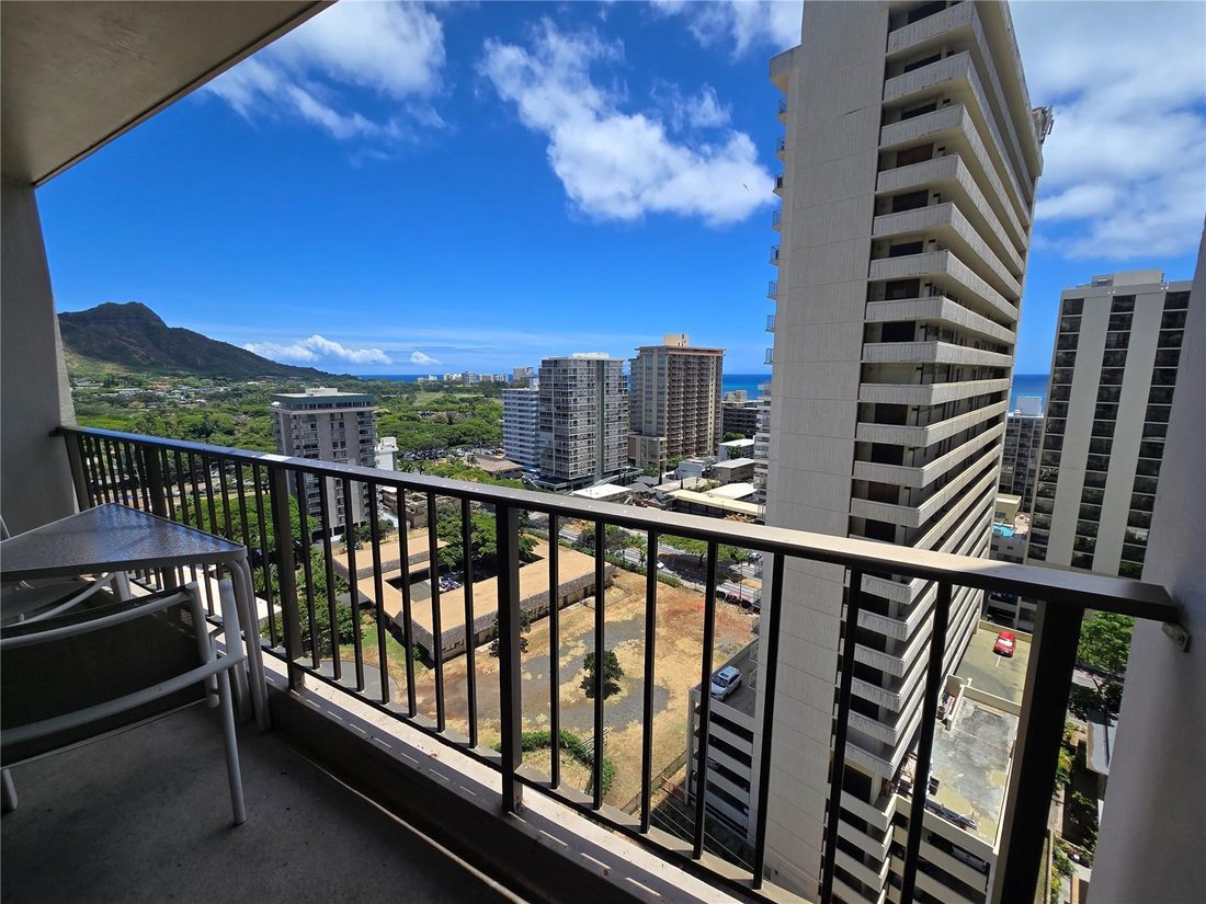 Condo in Honolulu, Hawaii, United States 1 - 18160315