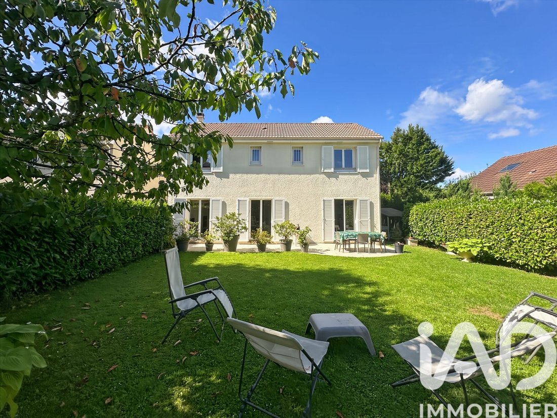 House in Le Plessis-Trévise, Ile-de-France, France 1 - 18161405