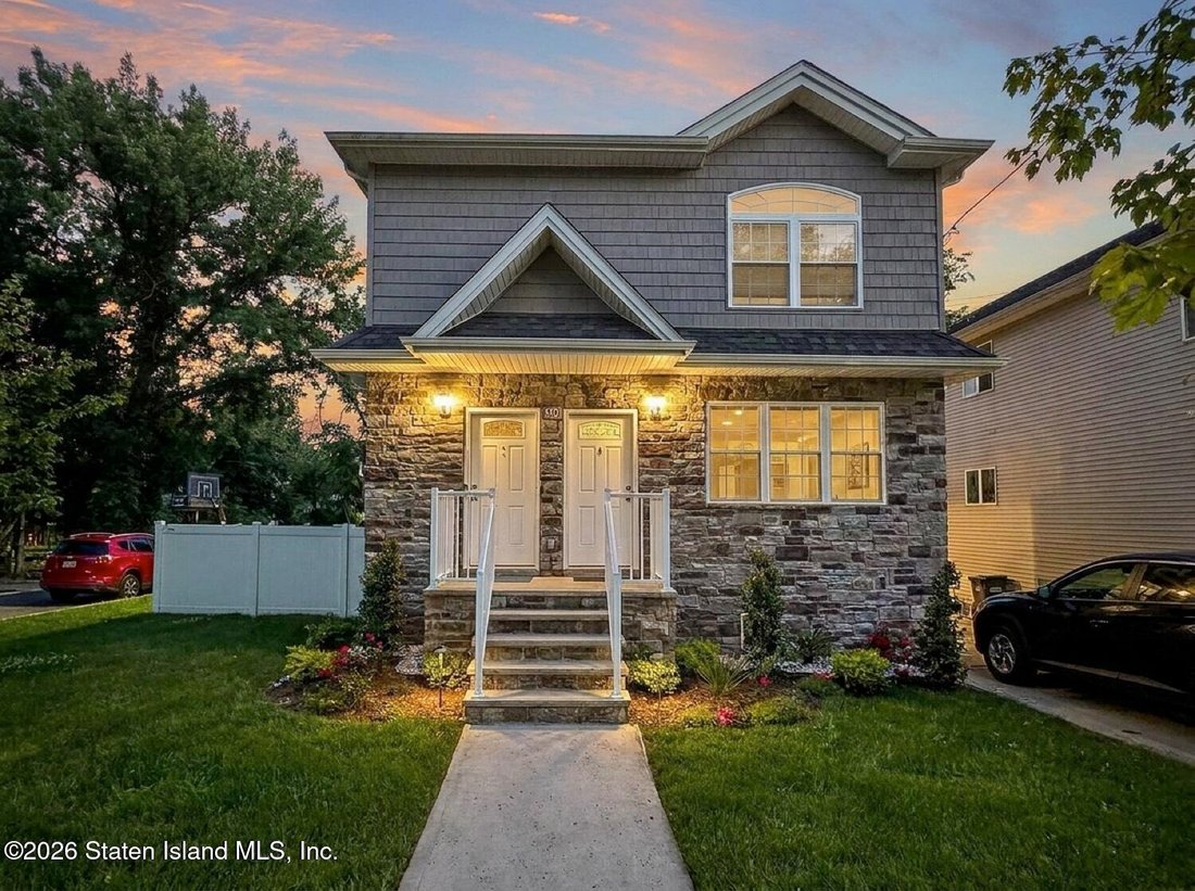 House in New York, New York, United States 1 - 17703155