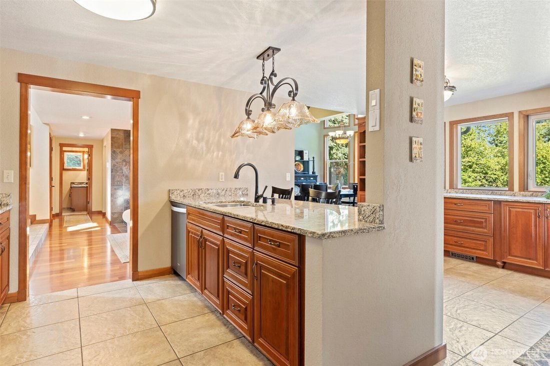 House in Graham, Washington, United States 5 - 18160059