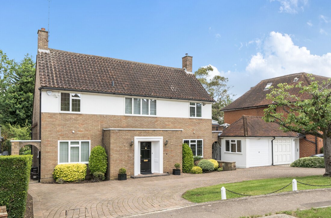 House in Barnet, England 1 - 18154462