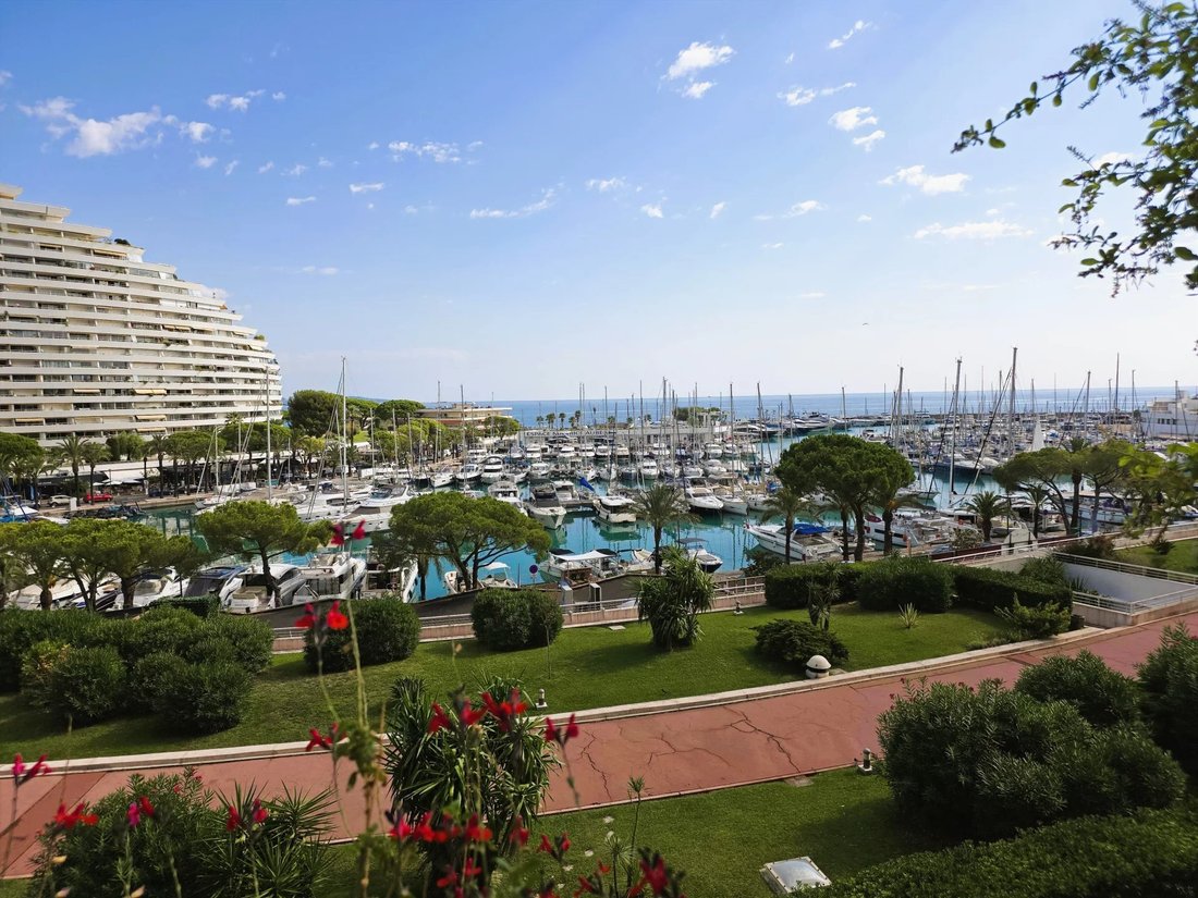 Apartment in Marina, Villeneuve-Loubet, France 1 - 16329410