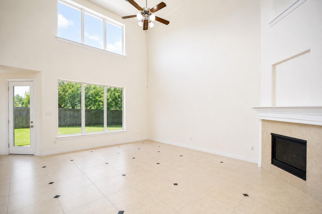 House in Katy, Texas, United States 5 - 18163076