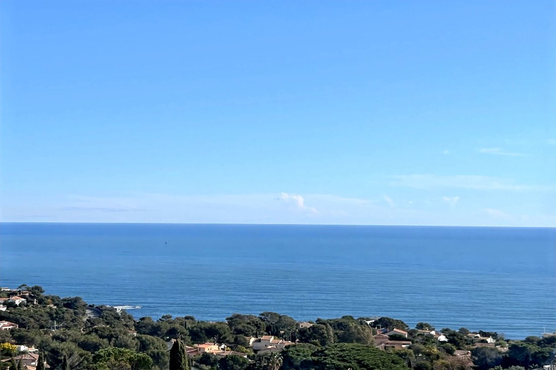 Land in Les Issambres, Roquebrune-sur-Argens, France 1 - 18163117
