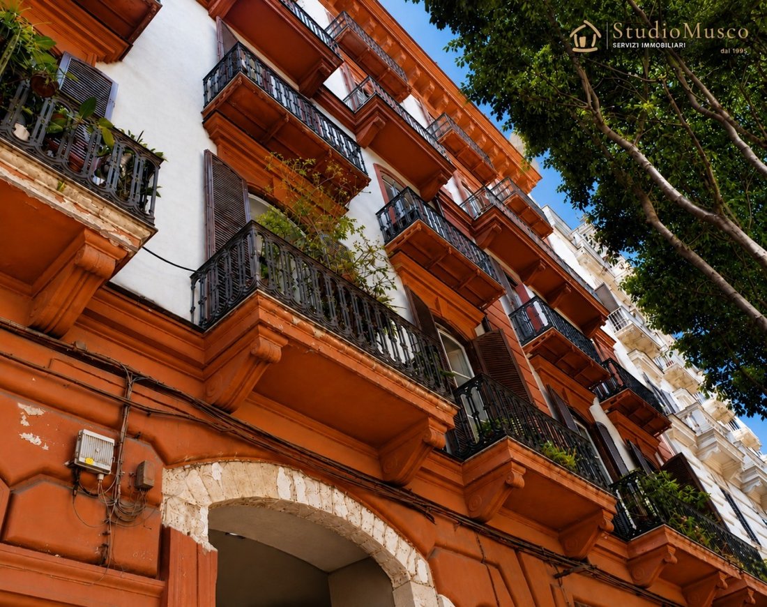 Apartment in Vomero, Naples, Campania 2 - 18156315