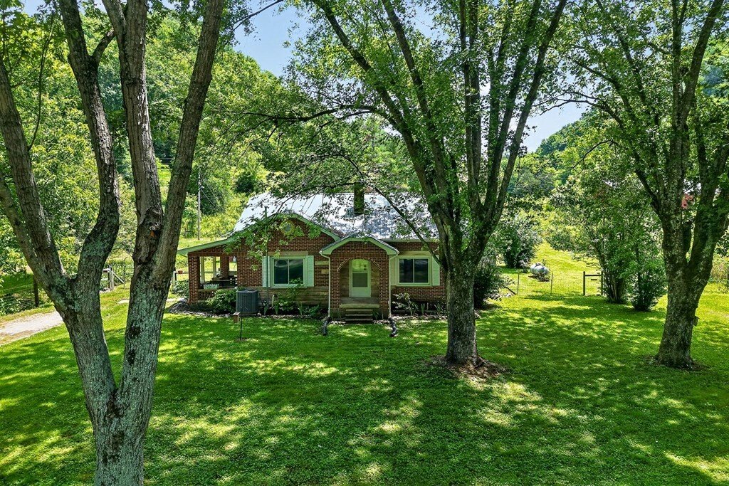 House in Whitleyville, Tennessee, United States 2 - 18159931