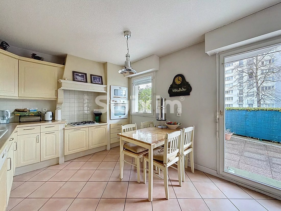 Apartment in Ferney-Voltaire, Auvergne-Rhône-Alpes, France 5 - 18155206