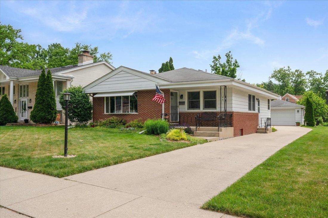 House in Elmhurst, Illinois, United States 1 - 18154550