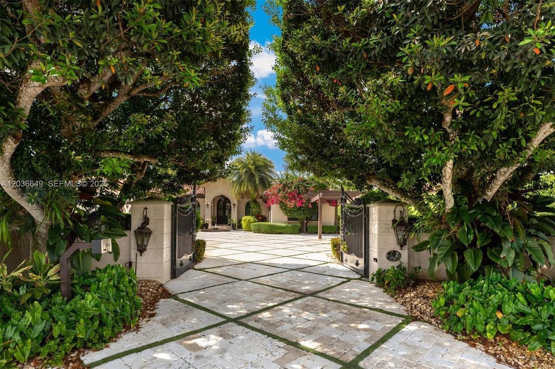 House in Miami, Florida, United States 1 - 18169002