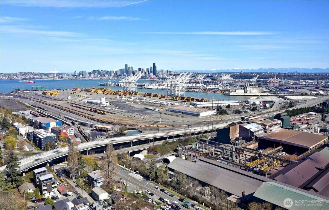 Land in Seattle, Washington, United States 1 - 17778769