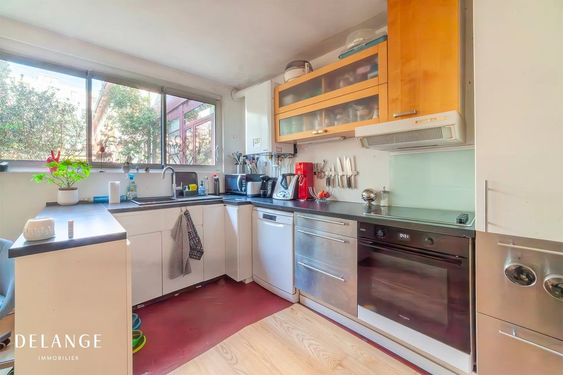 Apartment in Arrondissement of Bobigny, Ile-de-France, France 5 - 18156661