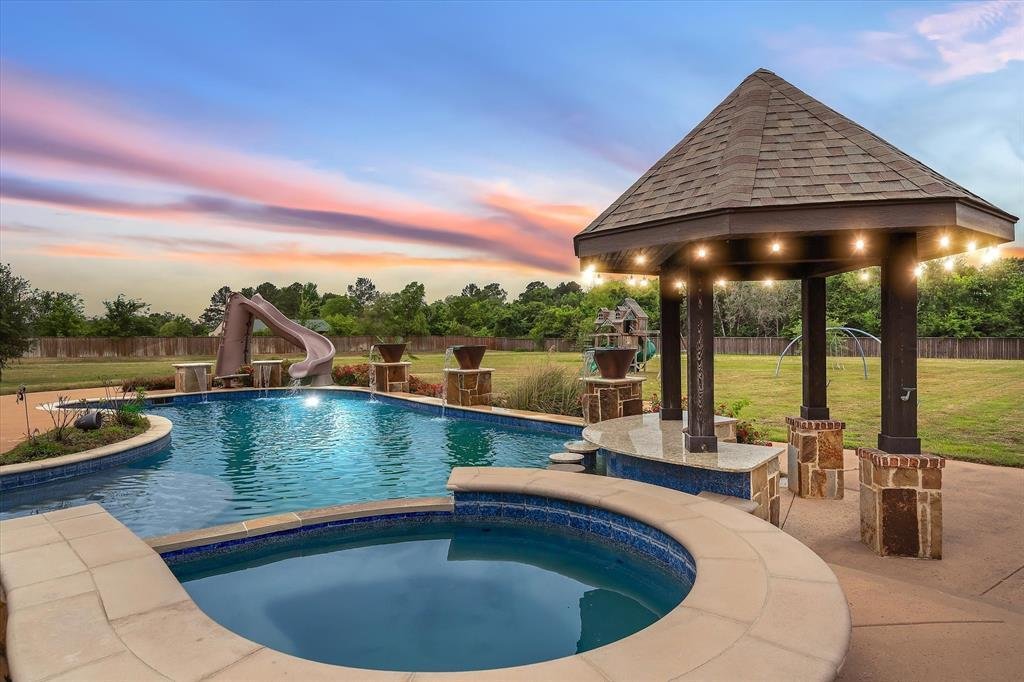 House in Tyler, Texas, United States 5 - 18159378