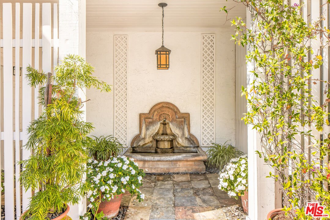 House in Los Angeles, California, United States 4 - 18156162