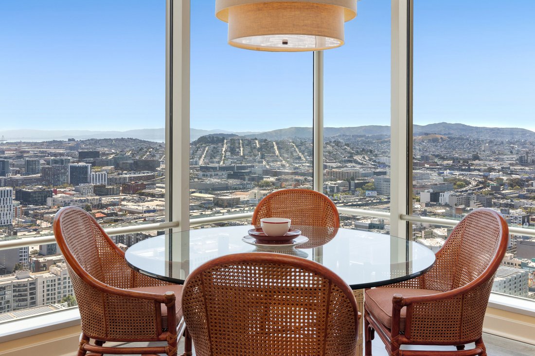 Condo in San Francisco, California, United States 2 - 18156595