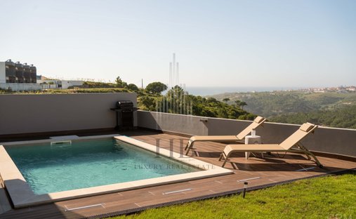 House in Carvoeira e Carmoes, Lisbon, Portugal 1
