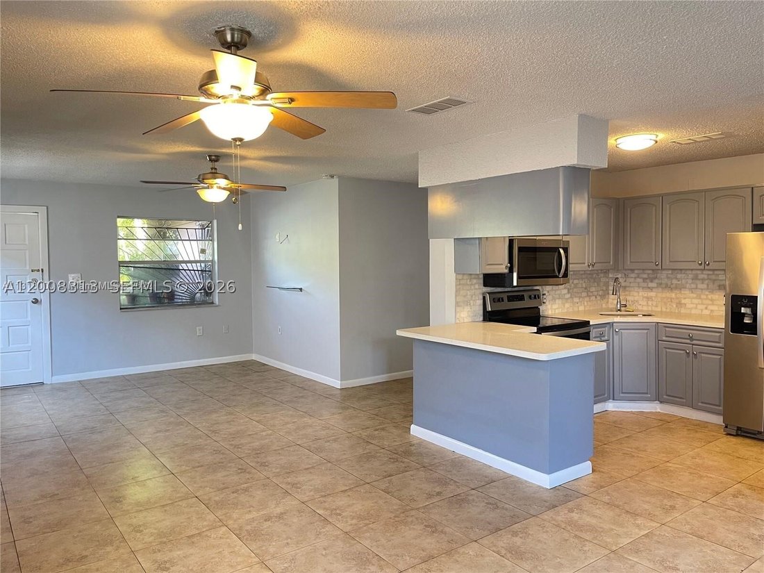Miami, Florida, United States 2 - 17777645