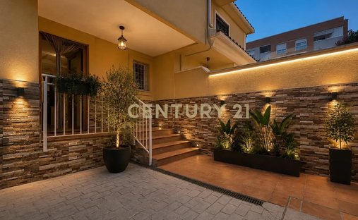 Villa in Cruz de Humilladero, Malaga, Spain 1