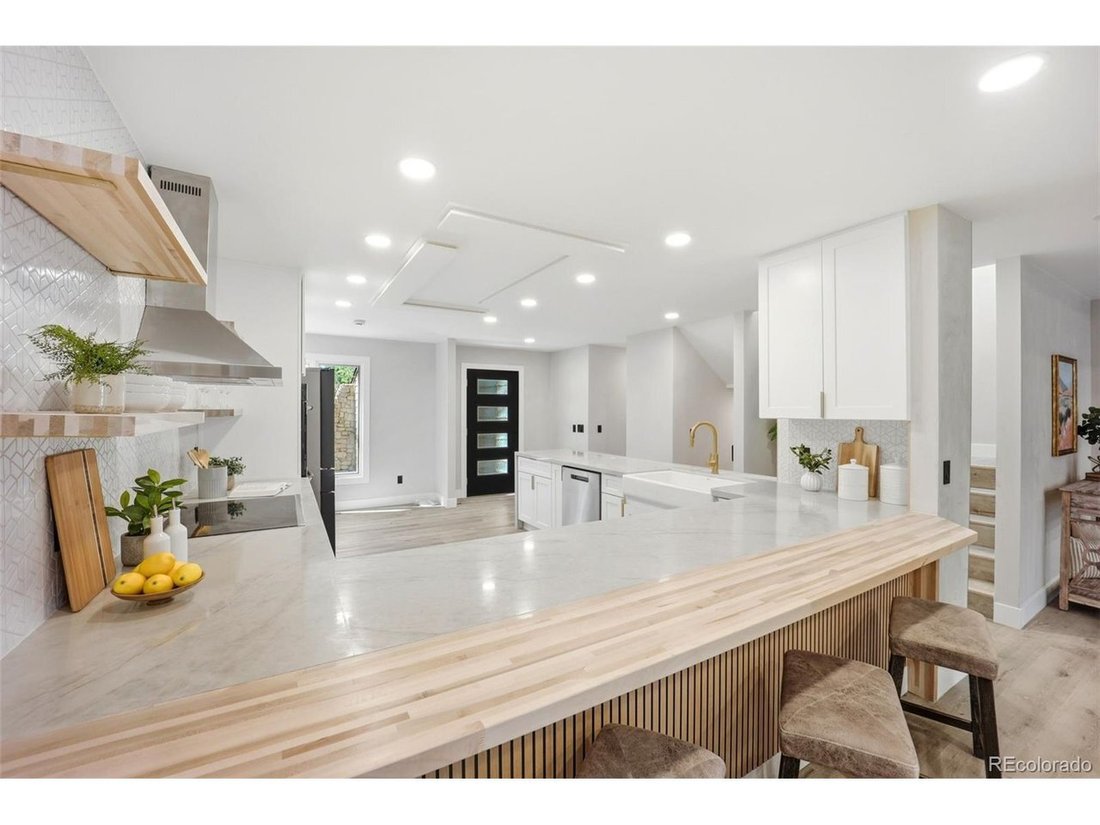 House in Littleton, Colorado, United States 4 - 18158121