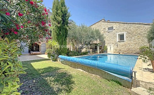 Villa in Aramon, Occitania, France 1