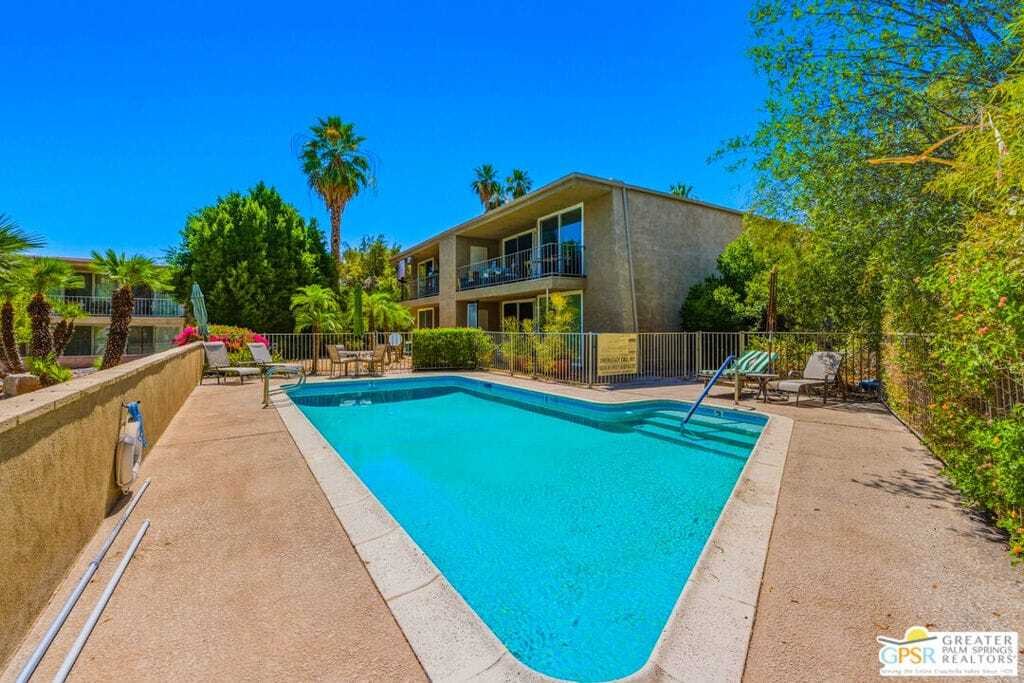 Palm Desert, California, United States 3 - 18168145